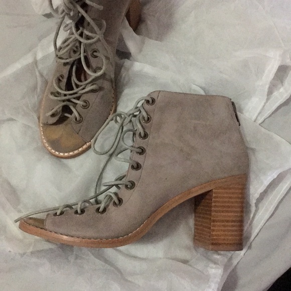 Jeffrey Campbell sandals - Picture 7 of 7